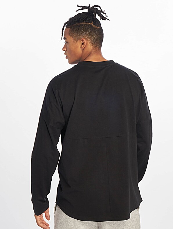 Oversized Cut On Sleeve Pocket -1