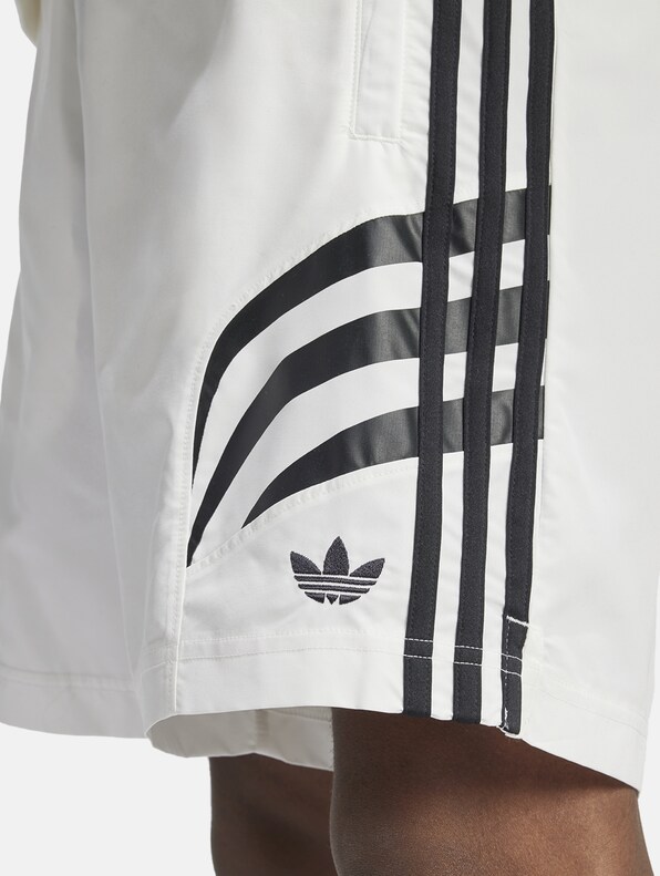 adidas Originals Shorts-2