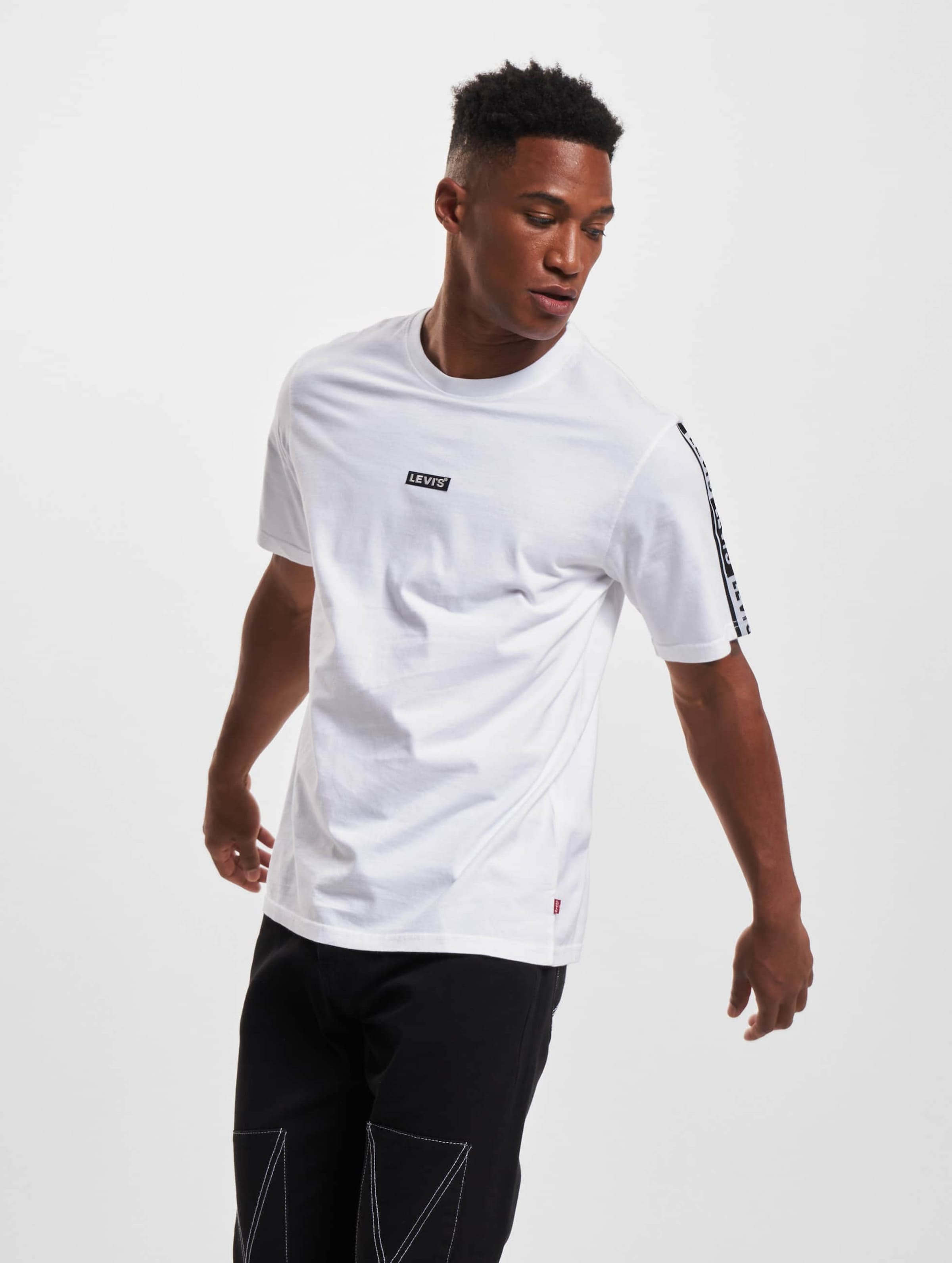 Levis t deals shirt online shopping