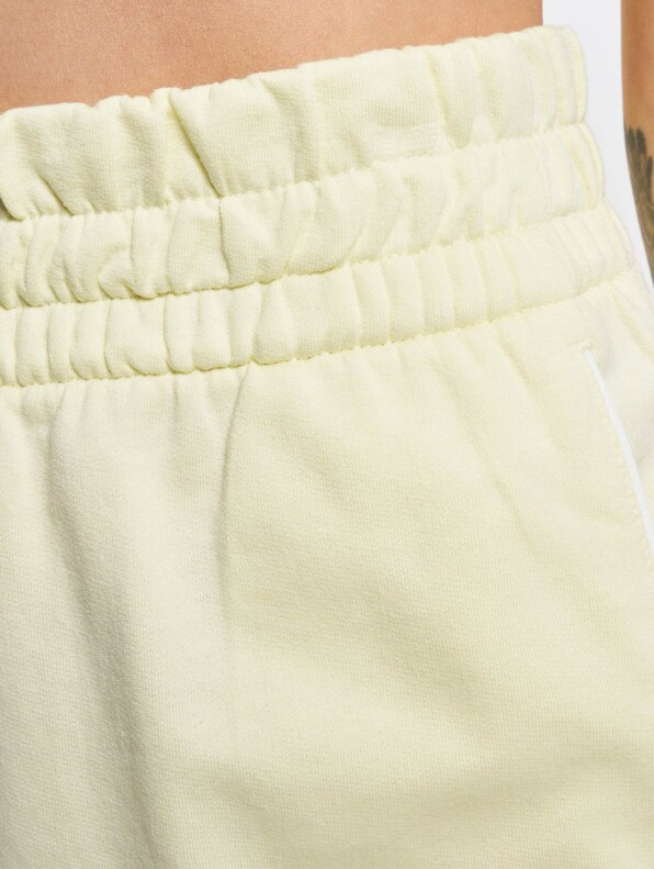 Adidas Originals 3 Stripes Shorts-3