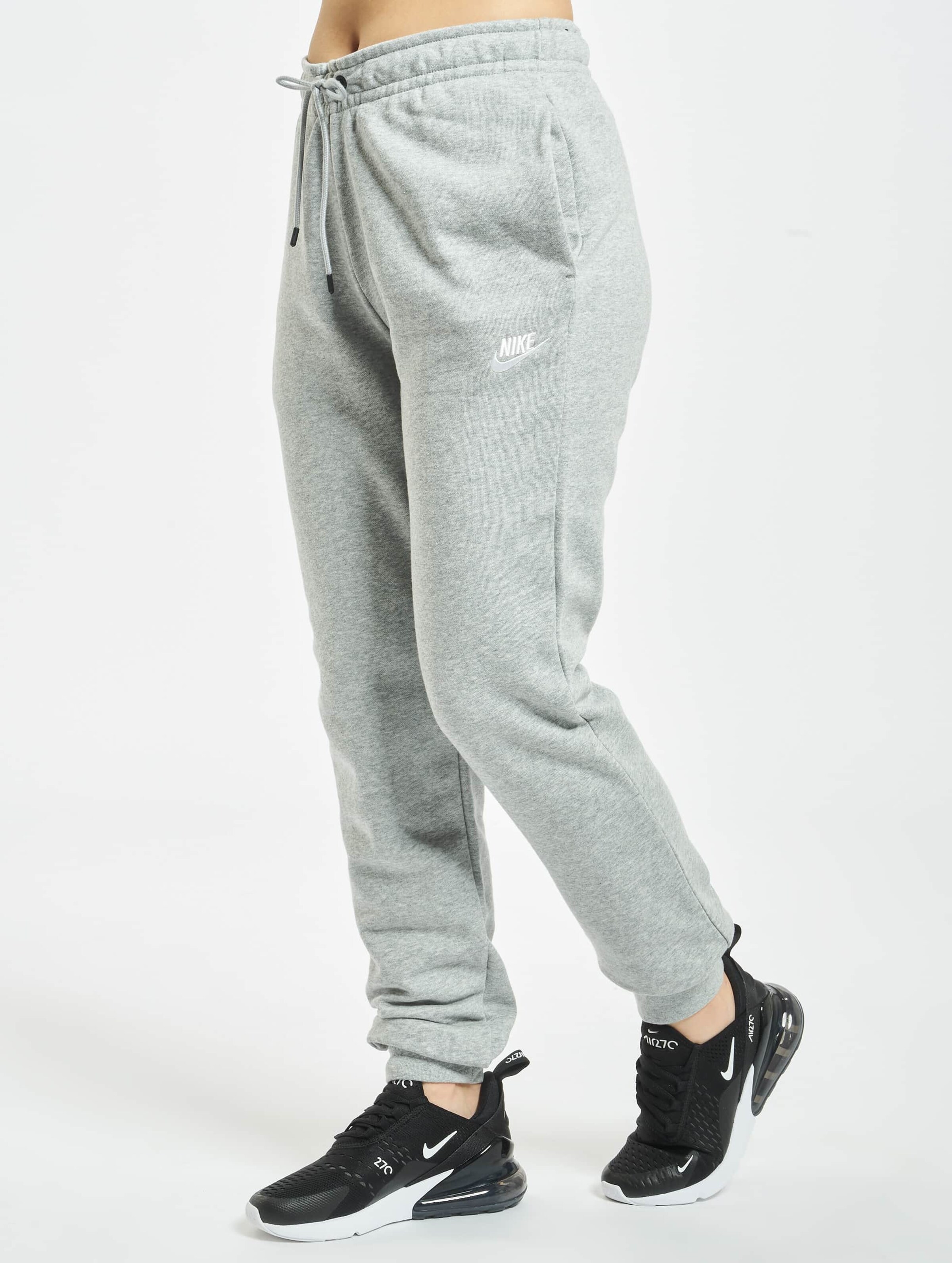 Ensemble sweat best sale jogging femme nike