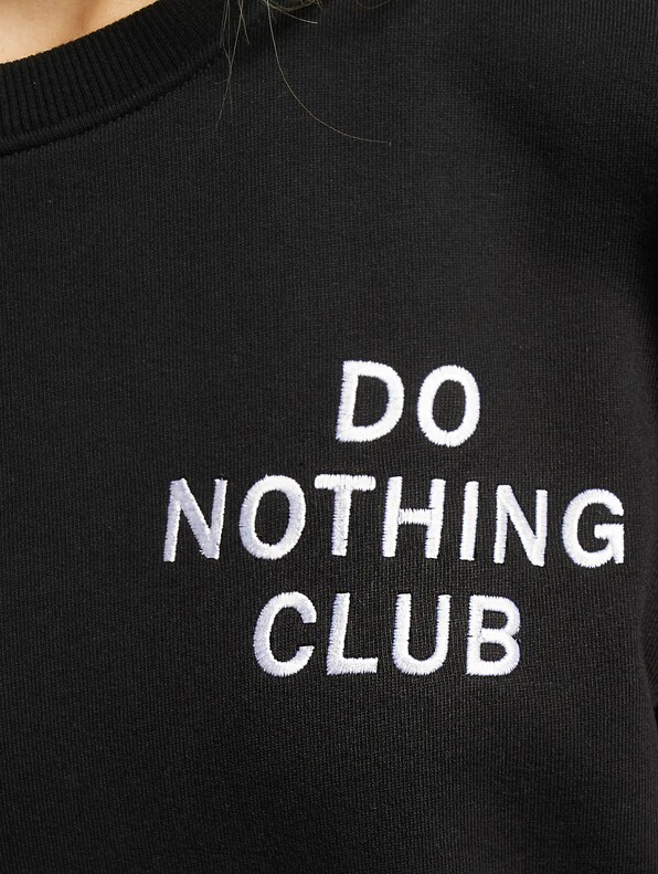 Do Nothing Club -4