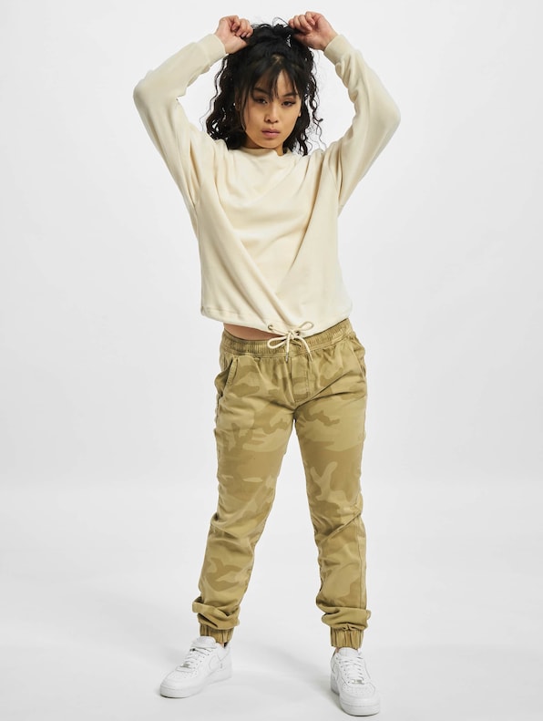 Oversized Velvet -5