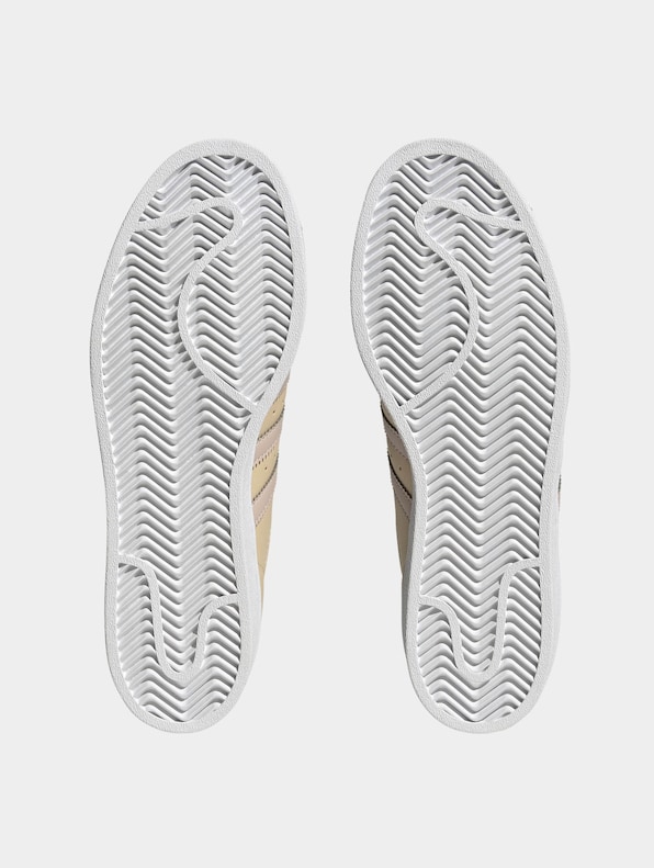Superstar-2