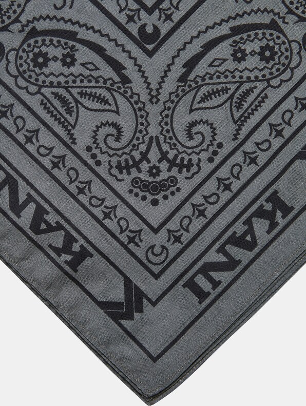 KA221-015-1 Signature Paisley Bandana Three Pack-5