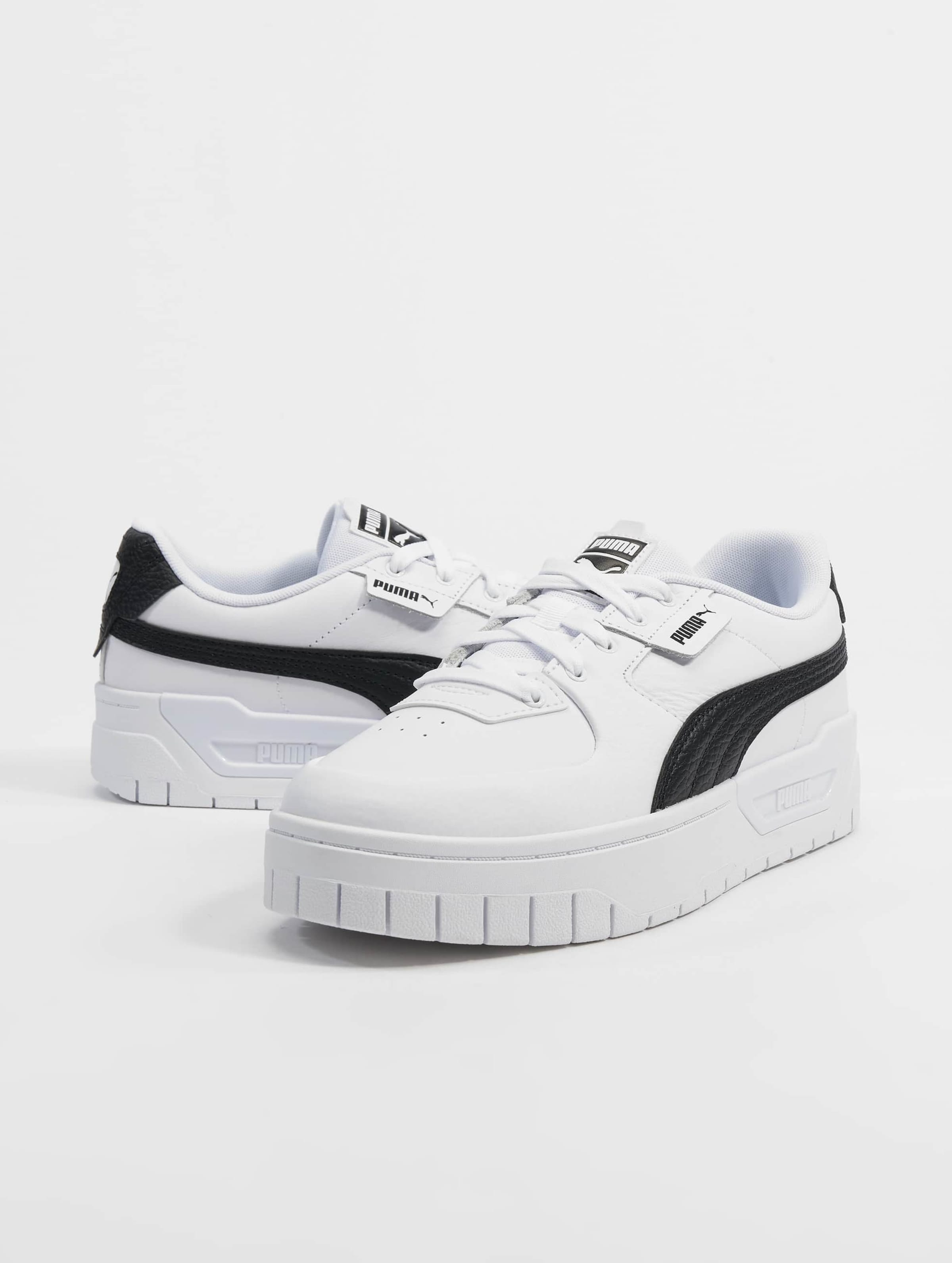 Puma sneakers shop lowest price