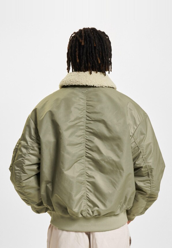 Queens Bomber -1