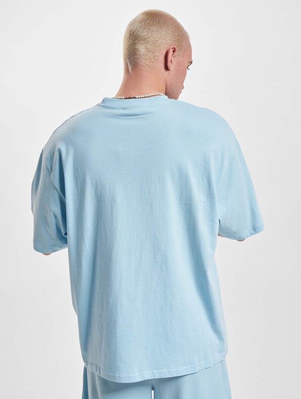 2Y Broken Heart Club Oversize Tee-1