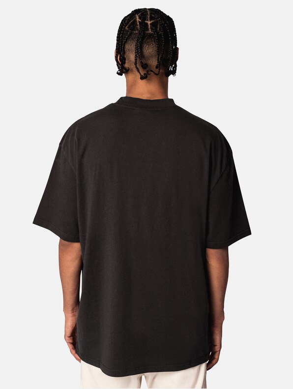 Dropsize Heavy Oversize Embo T-Shirts-1