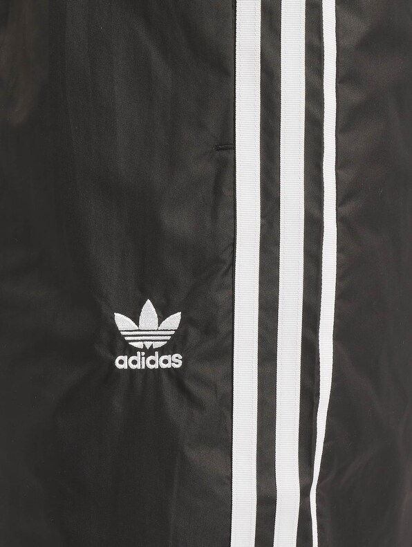 3-Stripes-5