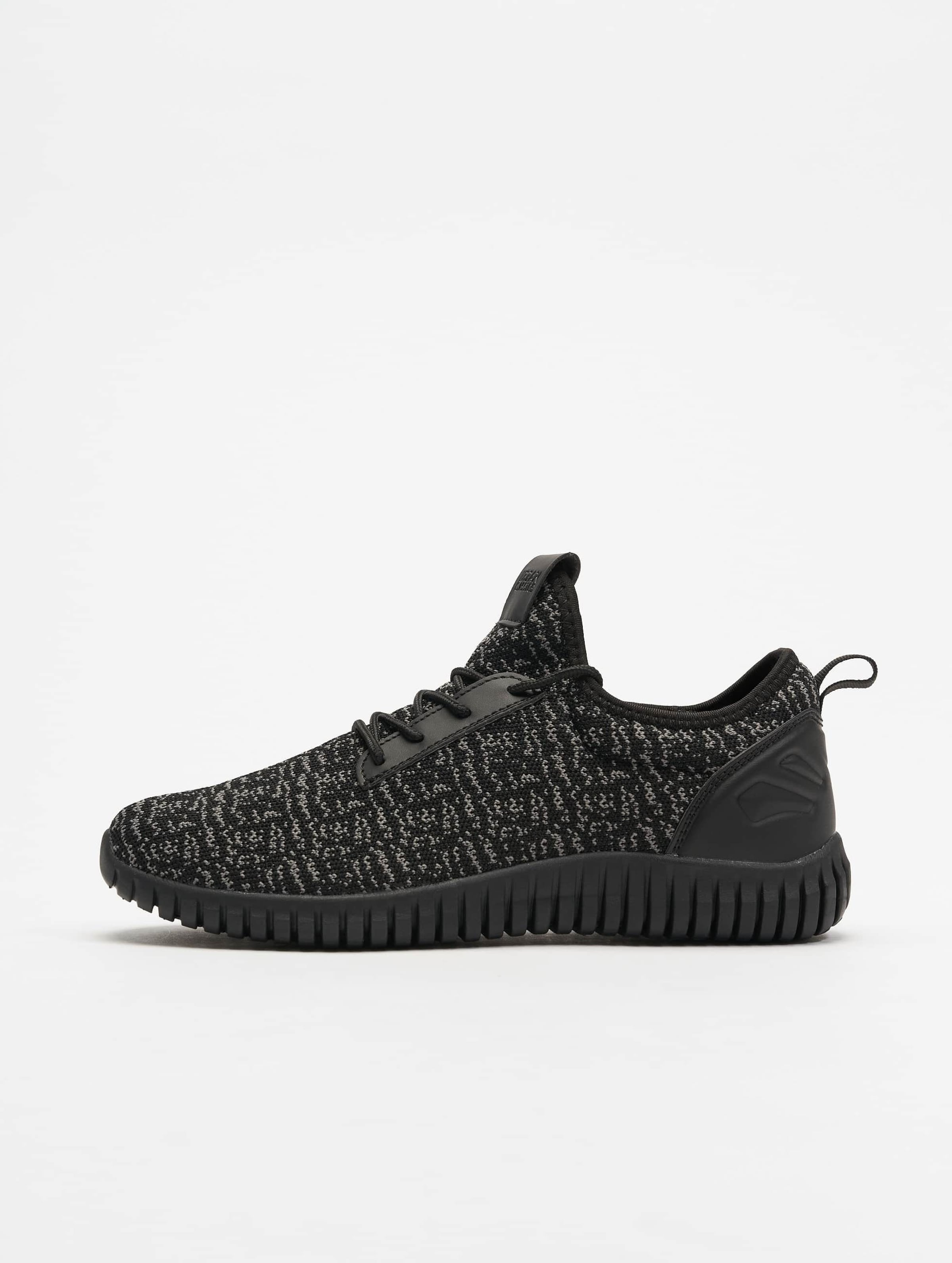 Adidas tubular outlet wiki