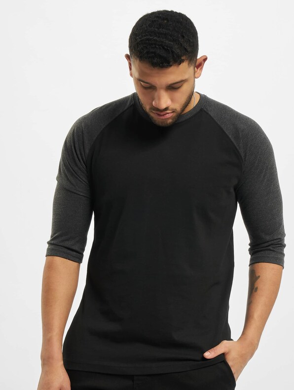 Contrast 3/4 Sleeve Raglan Tee-2
