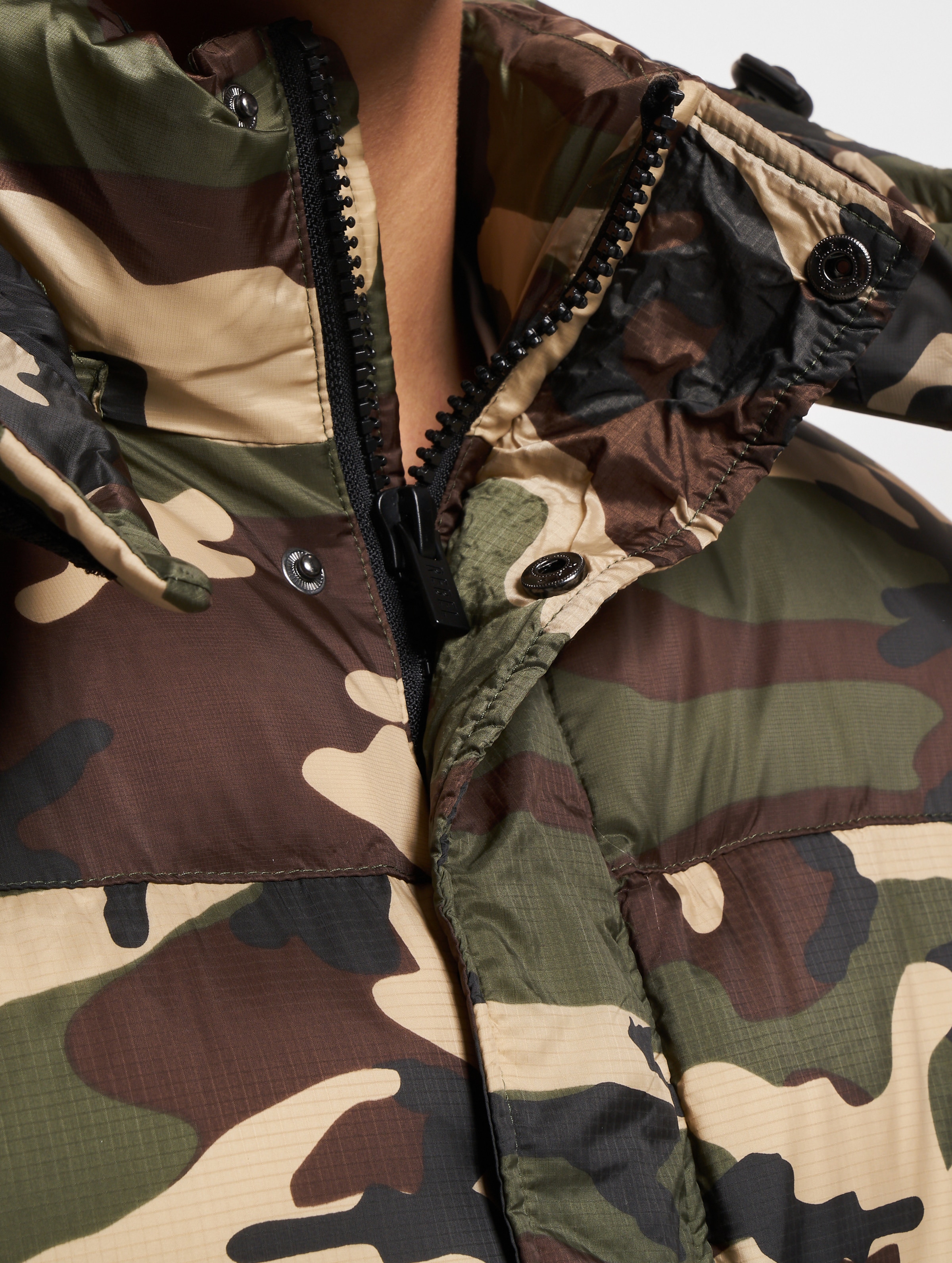 Rebel camo clearance windbreaker