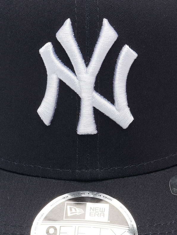 MLB New York Yankees Team Stretch 9Fifty -3