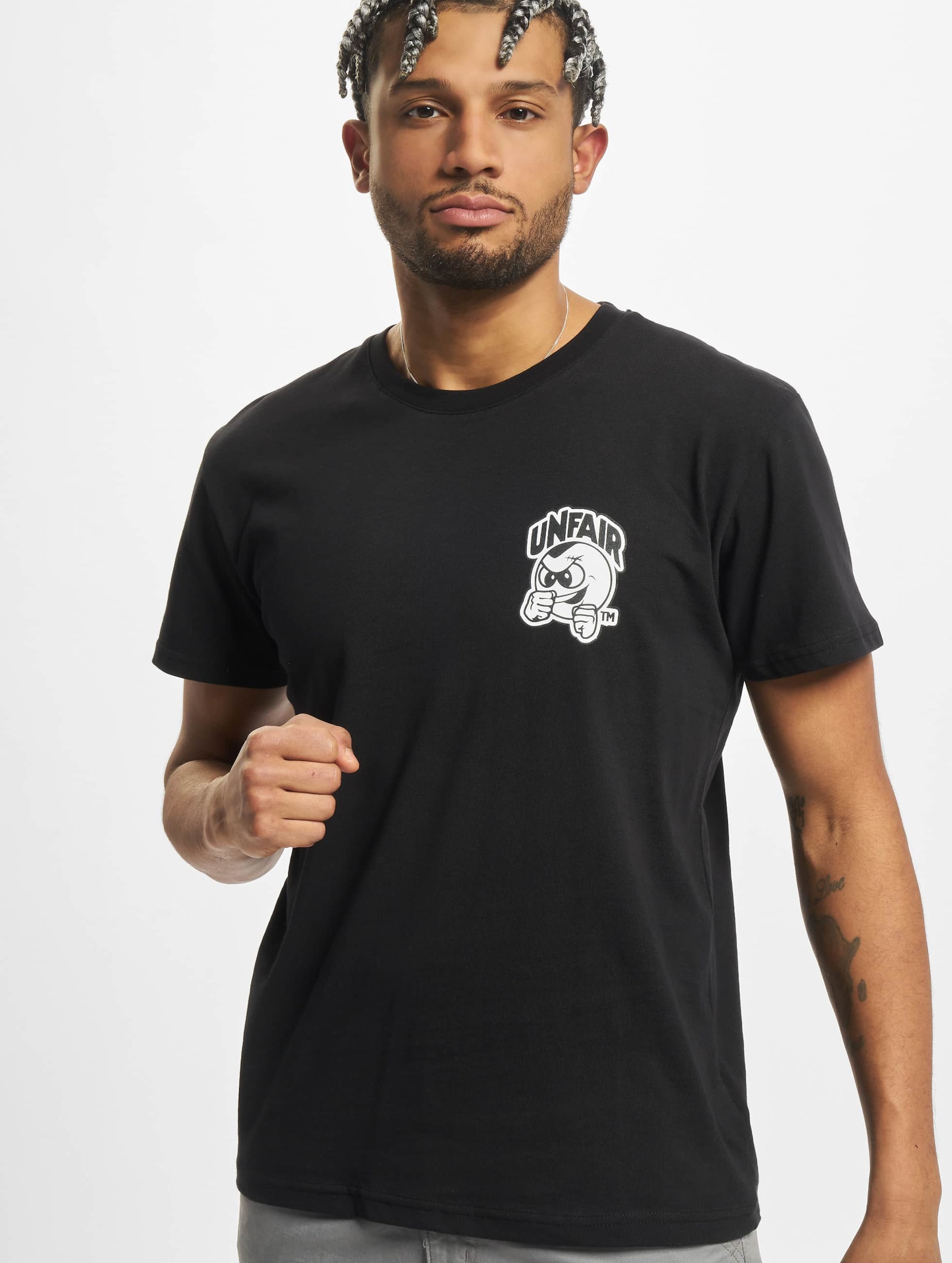 UNFAIR ATHLETICS Punchingball T-Shirt Mannen op kleur zwart, Maat M