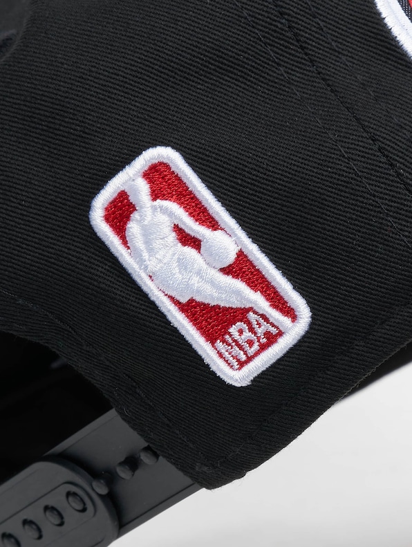 Contrst Side Patch 9Fifty Chicago Bulls-6