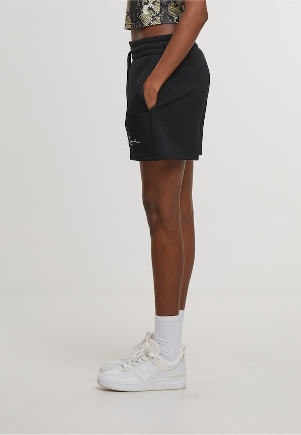 Signature Essential-2