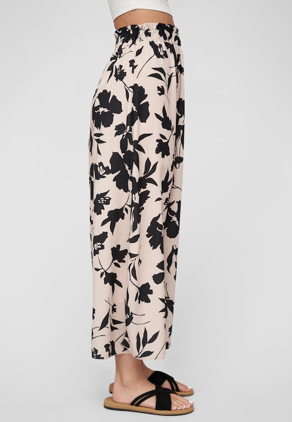Maxi Skirt with side slit and floral print-3