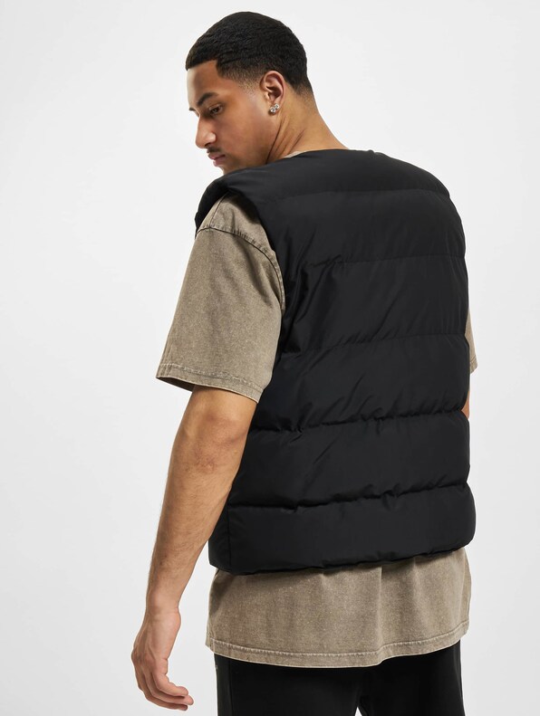 Aberdeen Round Neck-1