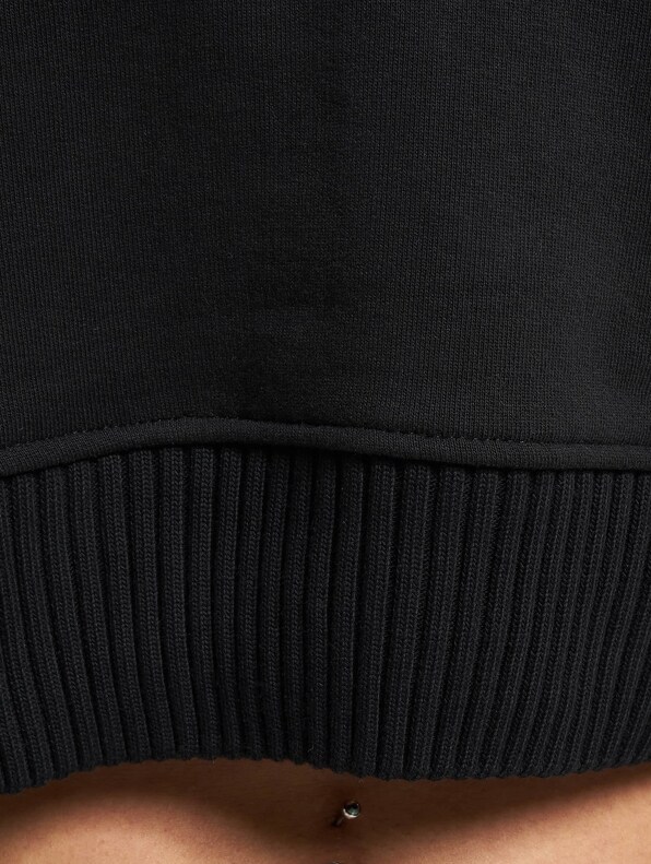 Badge Wide Sleeves Crop-4