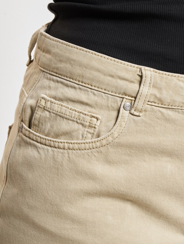 Silla Loose Bermuda-4