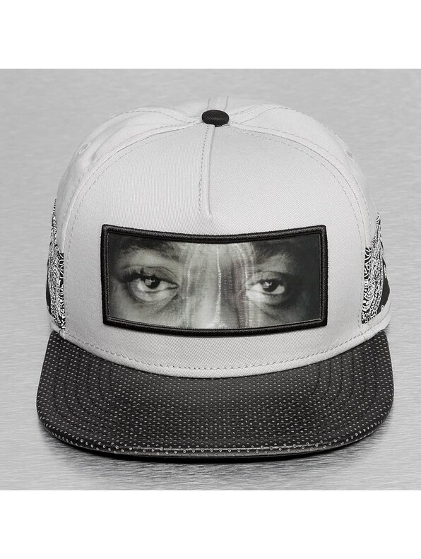 White Label Eyes On Me -2
