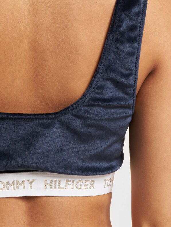 Hilfiger -3