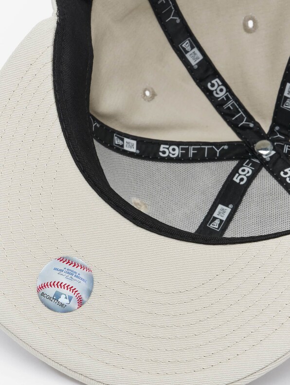 MLB New York Yankees League Essential 59Fifty-2