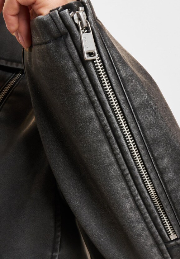 Casey Faux Leather Washed-4