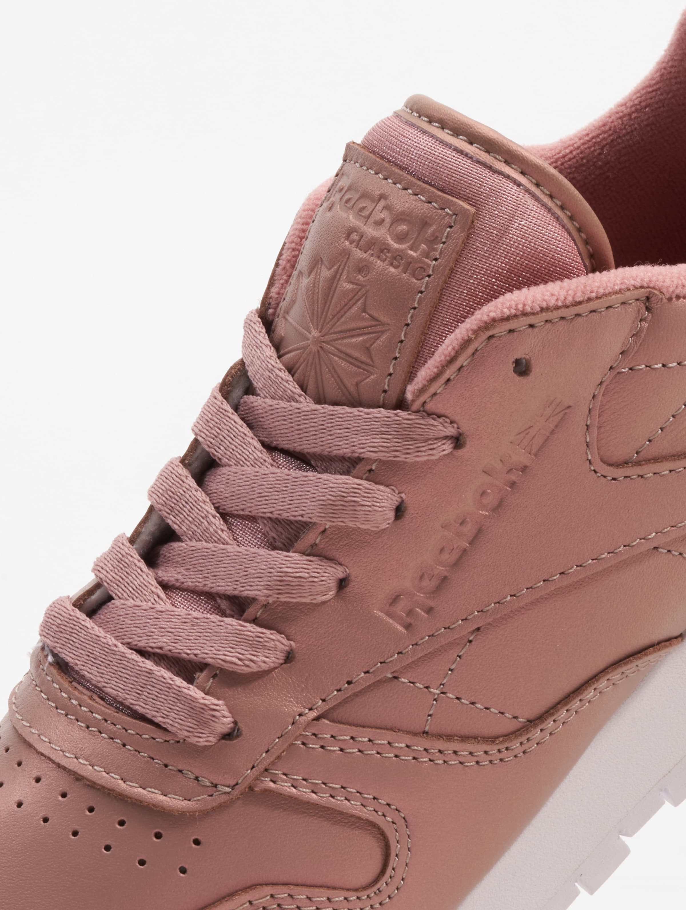 Reebok pearlized rose gold online