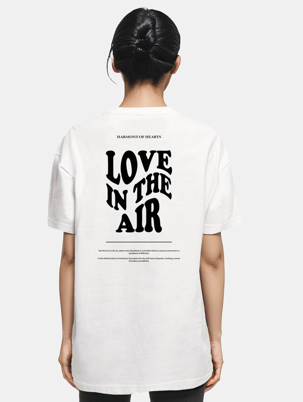 Merchcode Ladies Love In The Air Oversized Boyfriend T-Shirts-1