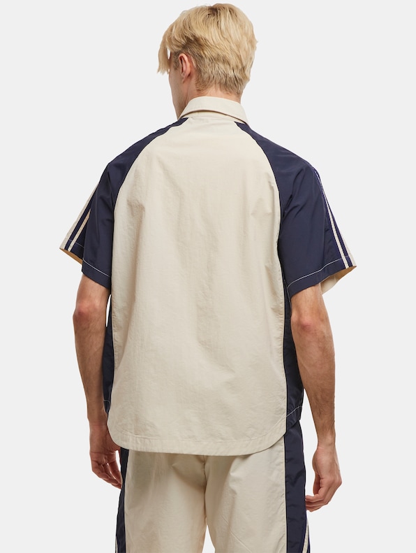 Sporty Short Sleeve Shirt-1