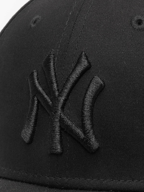 Classic NY Yankees 39Thirty-3