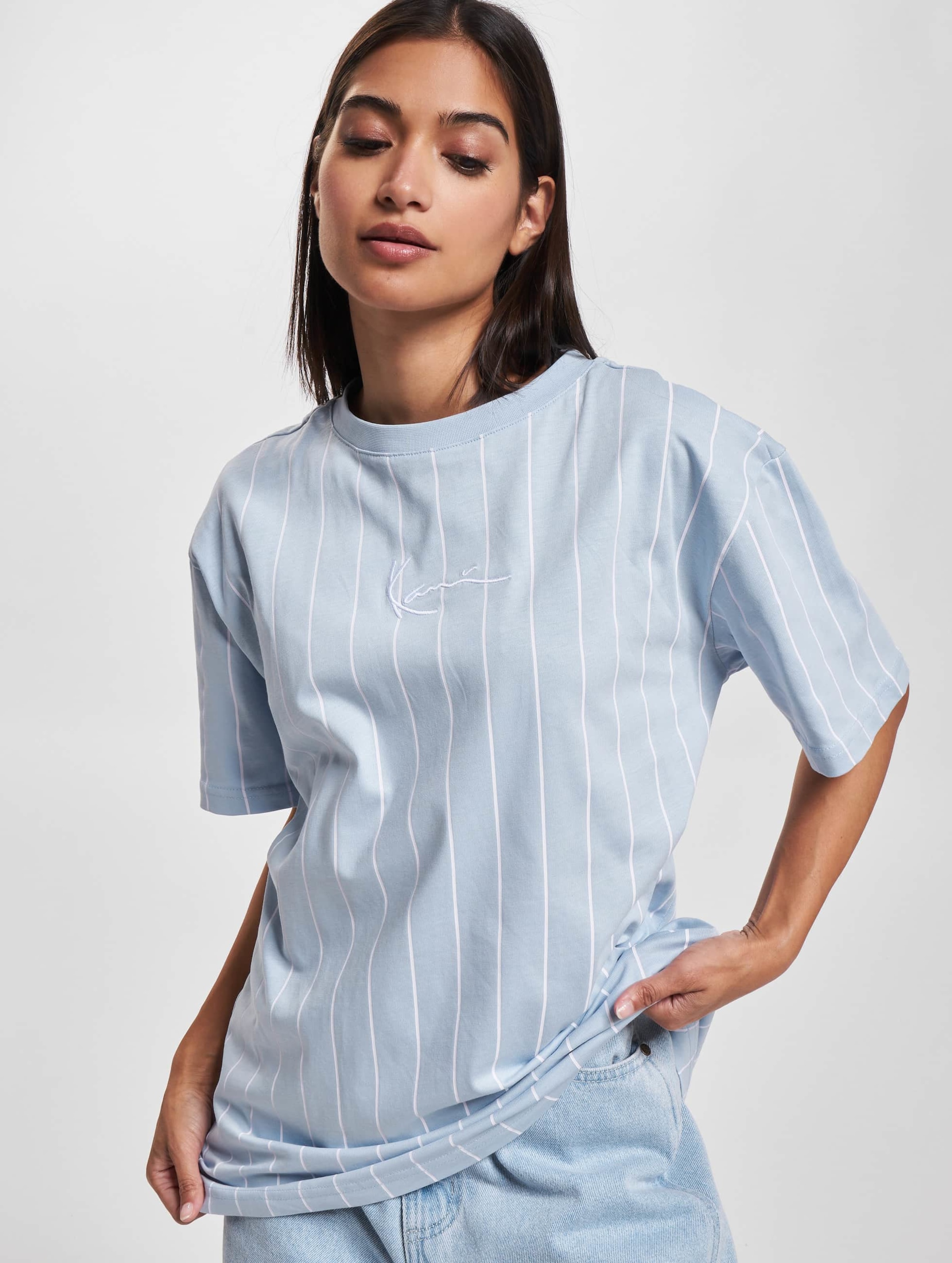 Karl Kani Small Signature Pinstripe Os T-Shirt Light Vrouwen op kleur blauw, Maat XXS