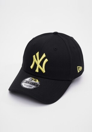 New York Yankees League Essential
