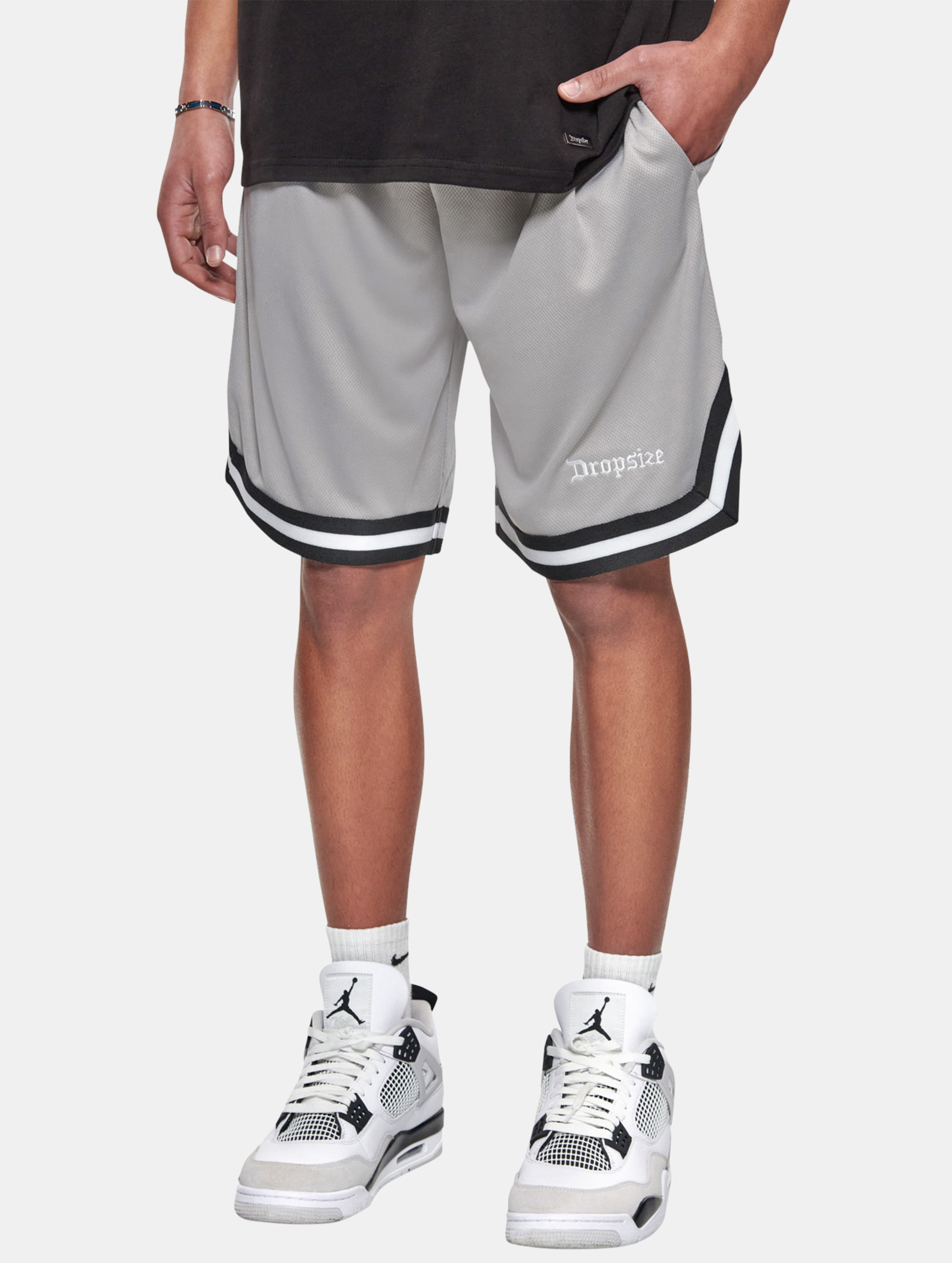 Dropsize Logo Mesh Shorts op kleur grijs, Maat XL