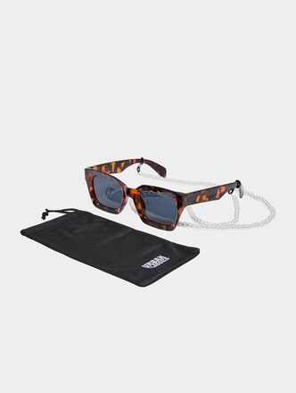 Urban Classics Poros With Chain Sunglasses