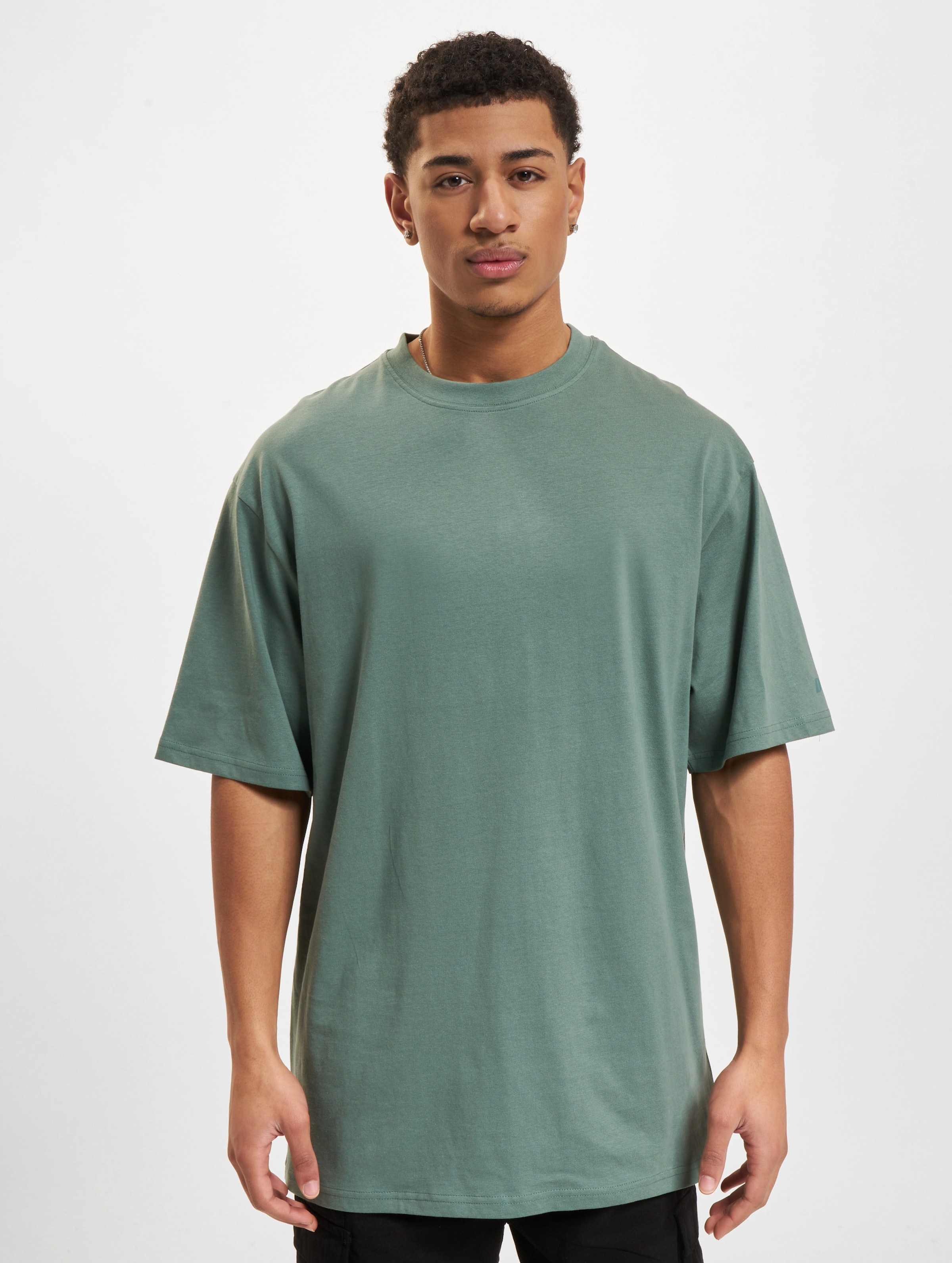 DEF Tall T-Shirts Mannen op kleur groen, Maat L