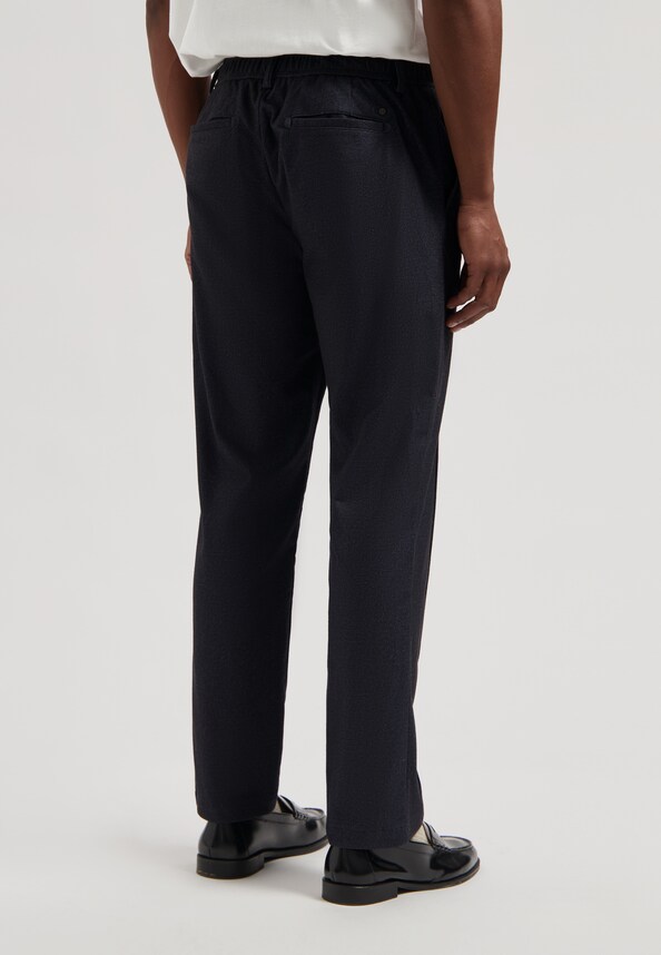 Logan Easy Pintuck-1