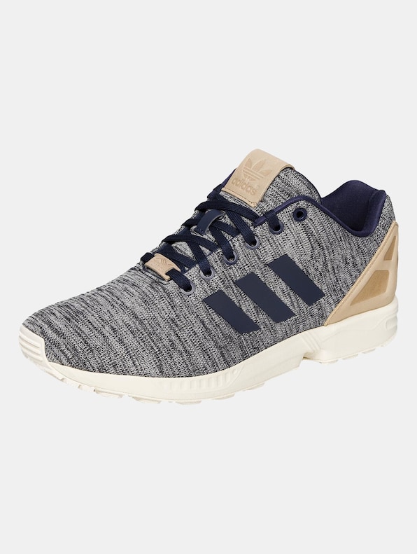 ZX Flux-0