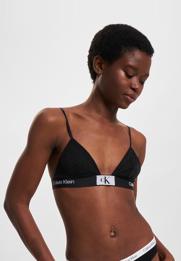  Unlined Triangle-0