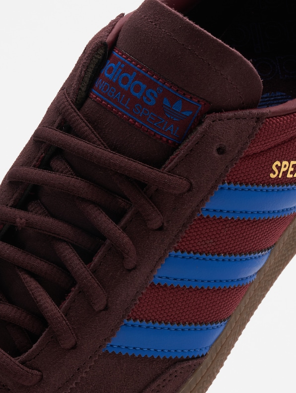 Handball Spezial-7