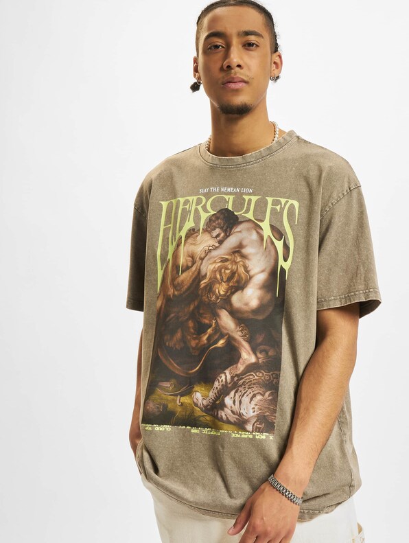 Upscale Hercules Oversize-0