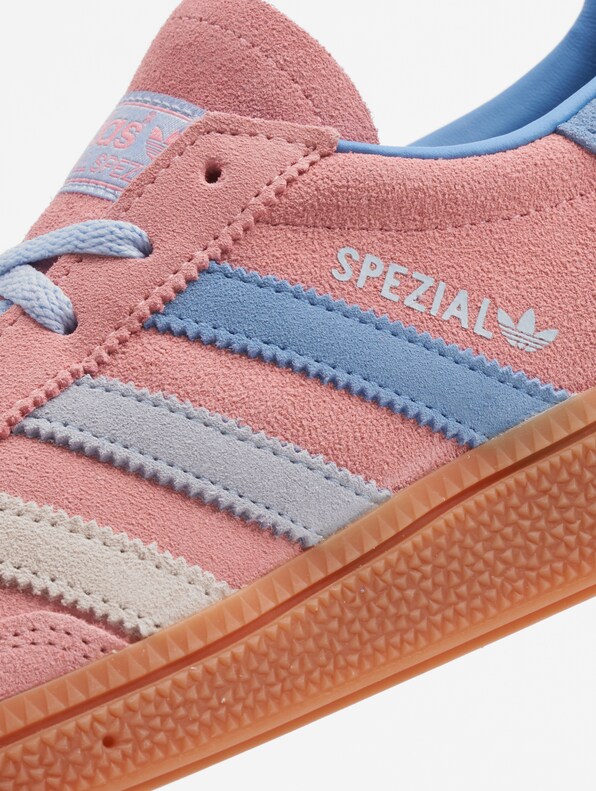 Handball Spezial-8