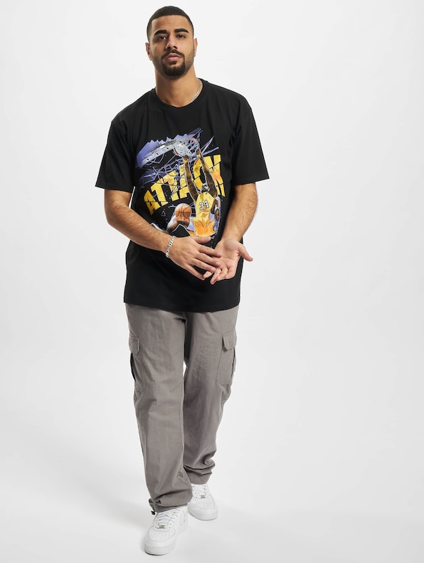 Attack Player Oversize-4