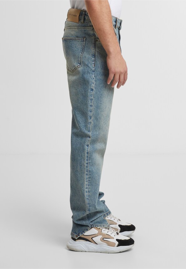Amaru Ankle Straight Jeans-3