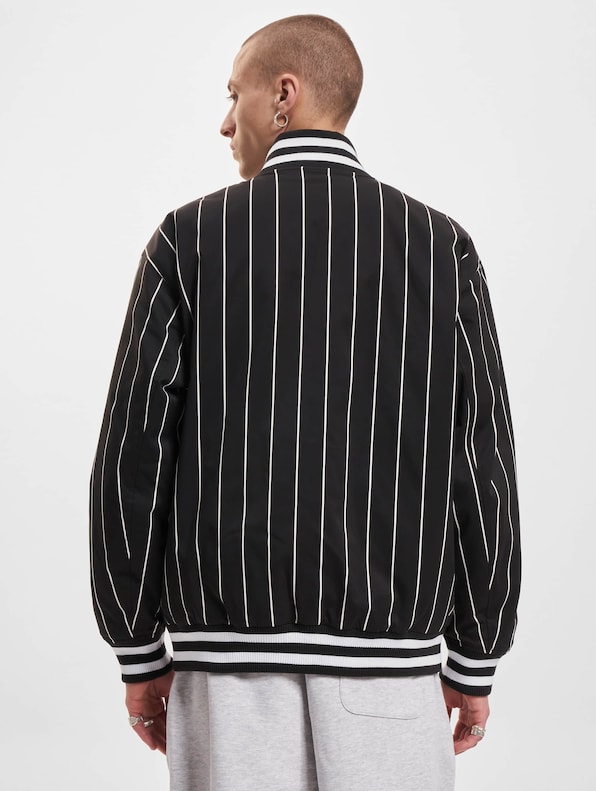Tommy Jeans Rlx Pinstripe Bomberjacke-1