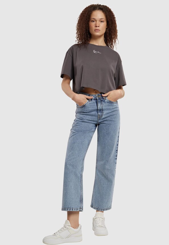 Small Signature Essential Crop-2