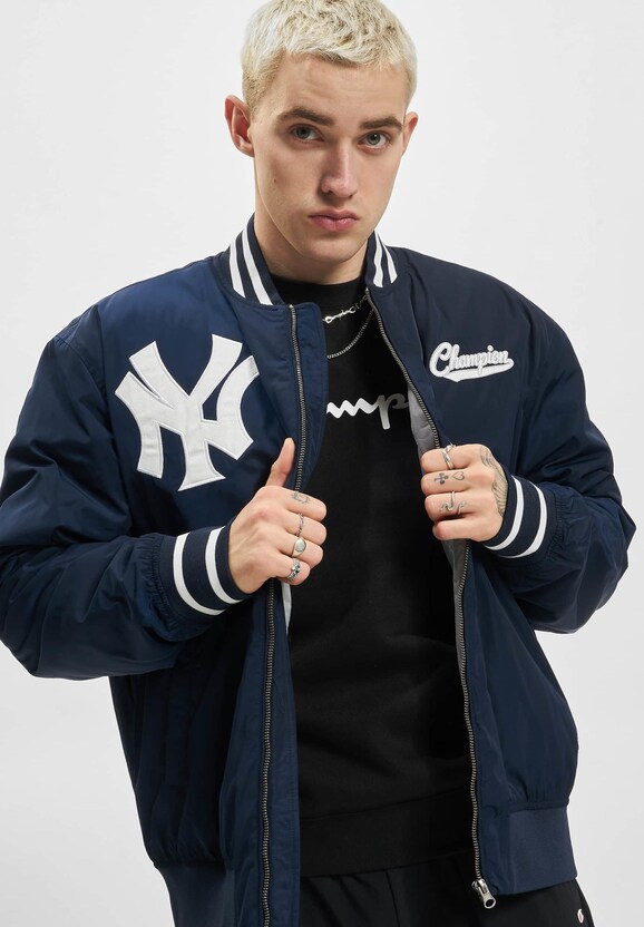 MLB Yankees-8