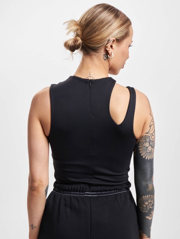 Essential -1